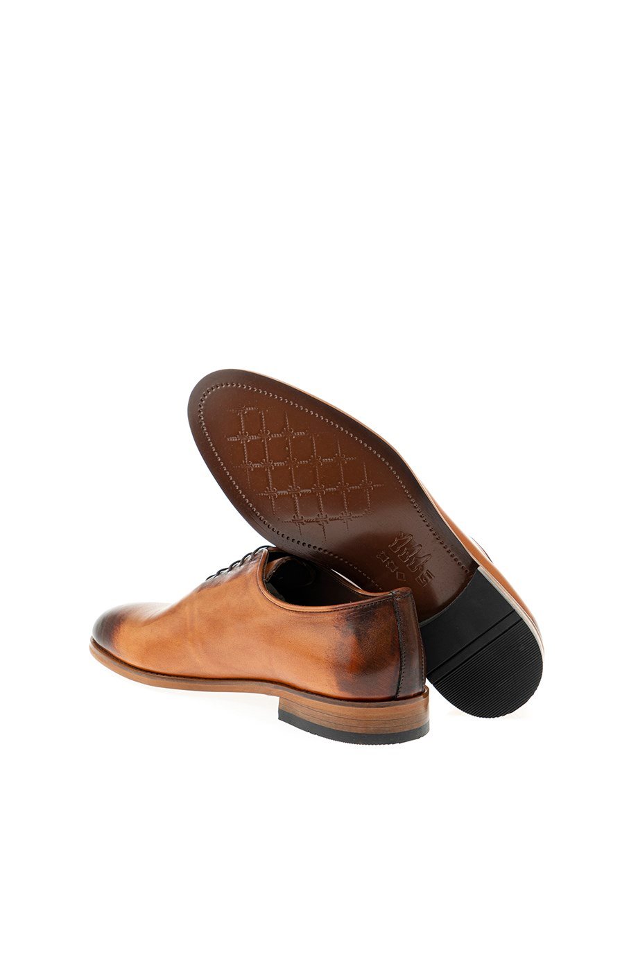 Neolit Taban Hakiki Deri Casual ürünü YENİ SEZON kategorisinde sizleri bekliyor.