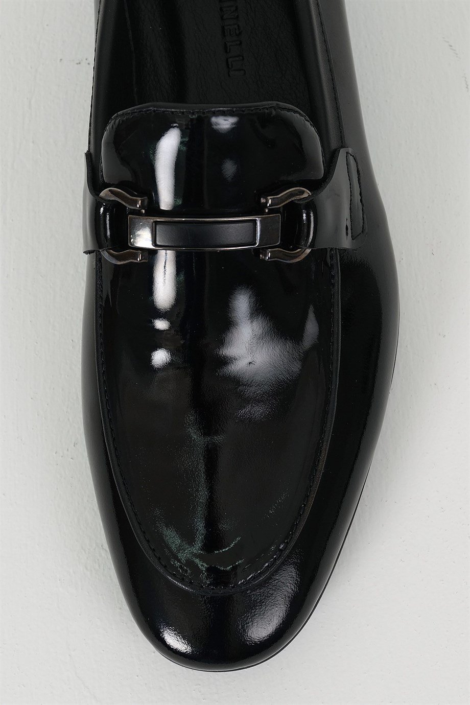 Neolit Taban Rugan Ayakkabı ürünü LOAFER kategorisinde sizleri bekliyor.