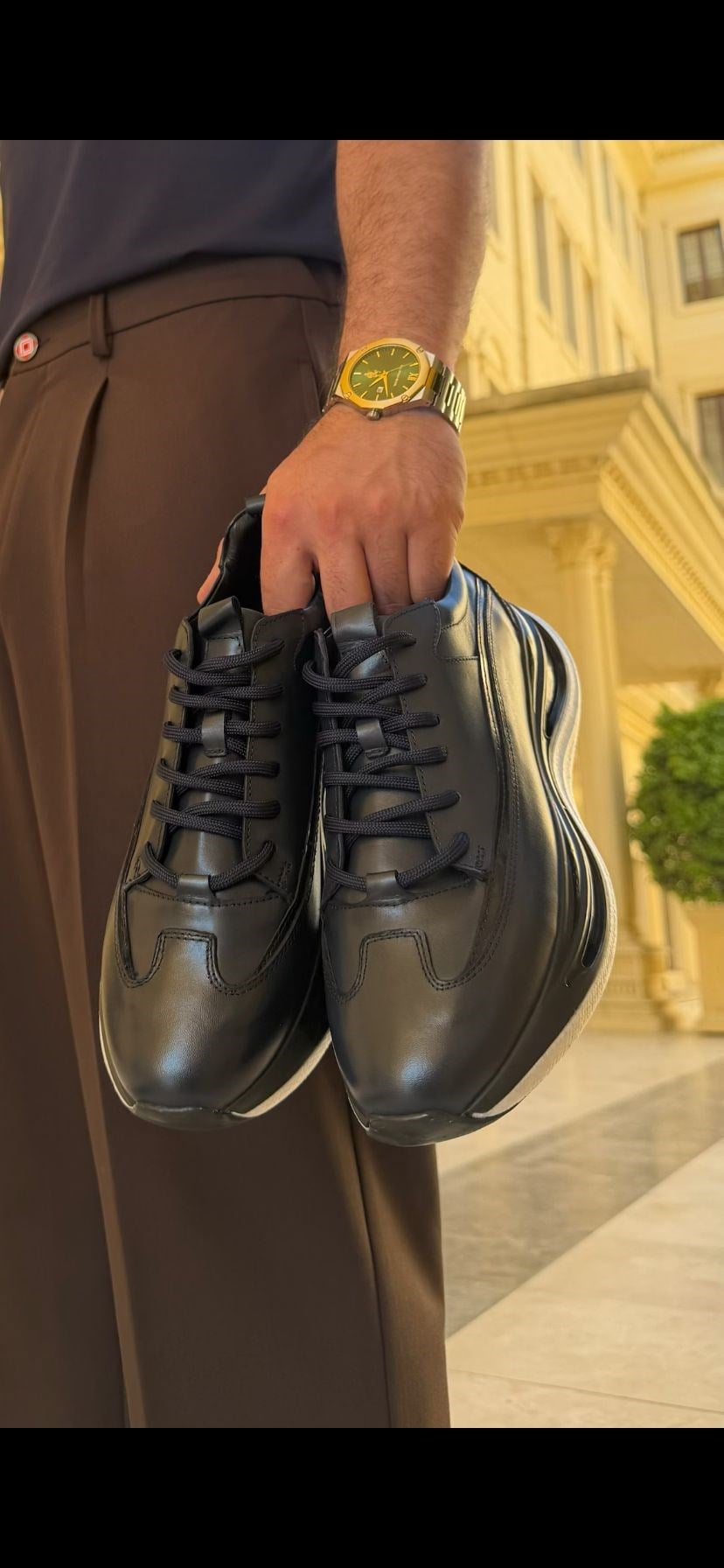 ÖZEL TASARIM AYAKKABI ürünü SNEAKERS kategorisinde sizleri bekliyor.