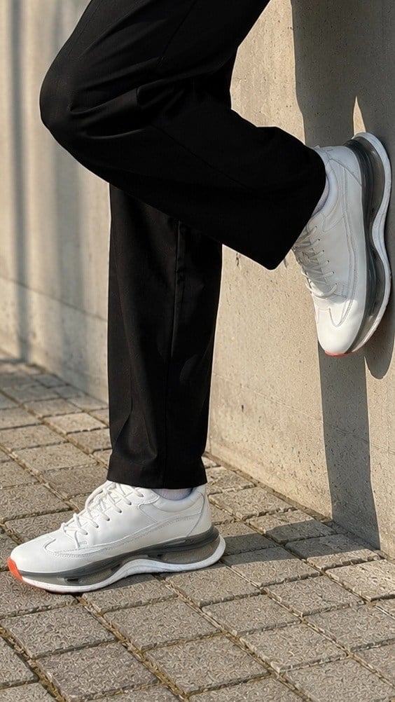 ÖZEL TASARIM AYAKKABI ürünü SNEAKER kategorisinde sizleri bekliyor.