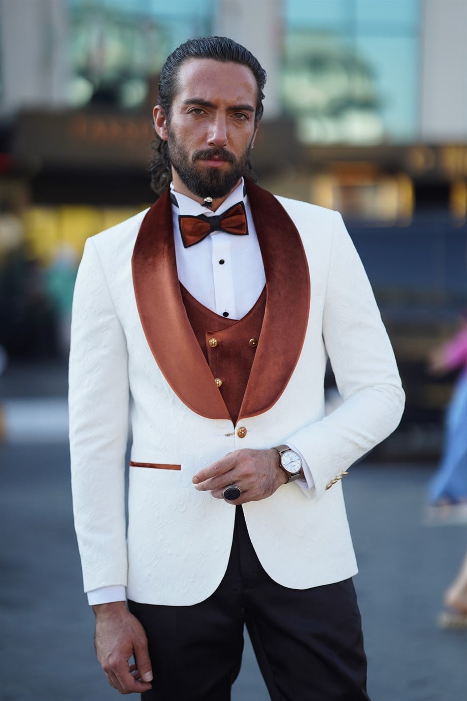 Special Design Suits ürünü SUIT kategorisinde sizleri bekliyor.