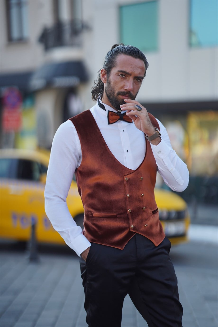 Special Design Suits ürünü SUIT kategorisinde sizleri bekliyor.