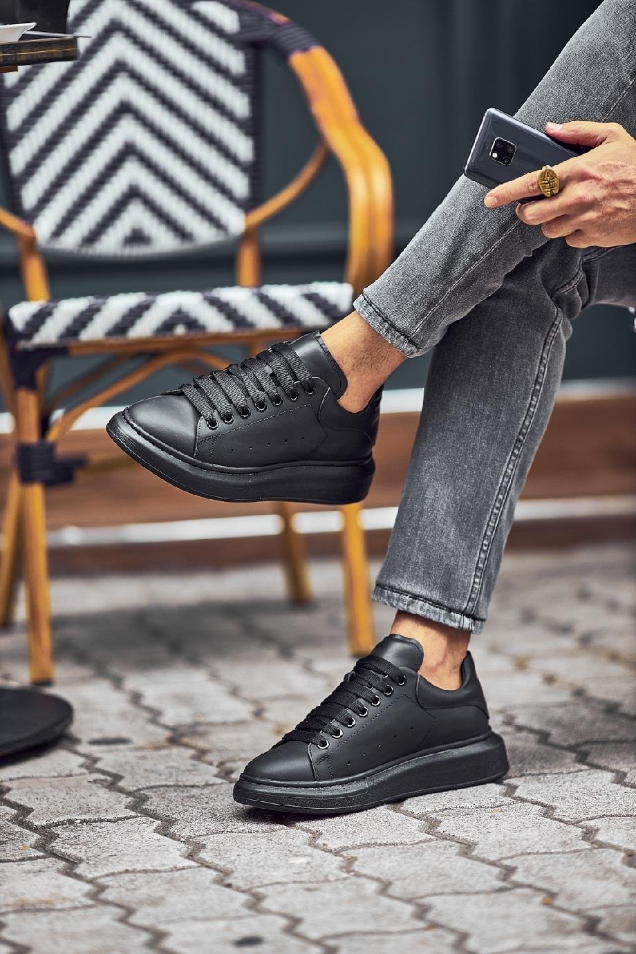 Special Design Leather Sneakers Shoes ürünü NEW SEASON kategorisinde sizleri bekliyor.