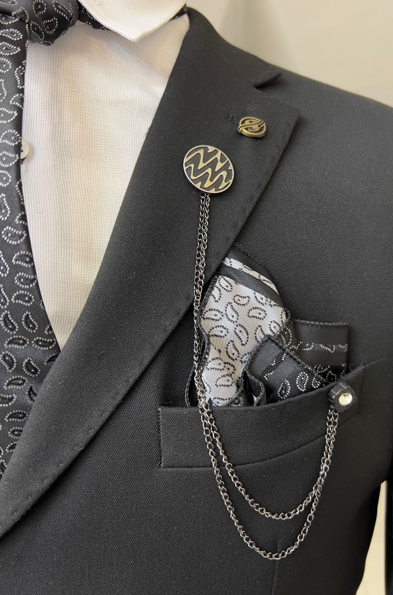 Özel Tasarım Desenli Yaka Zinciri ürünü AKSESUAR kategorisinde sizleri bekliyor.