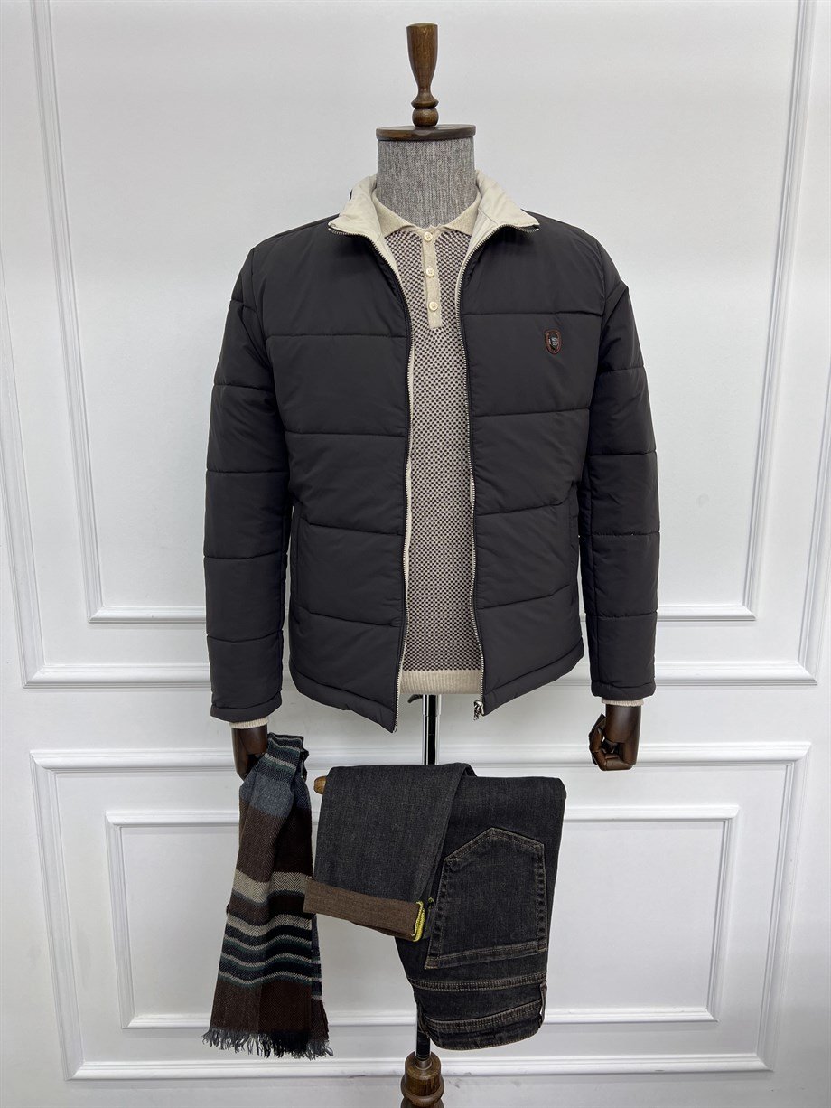 Special Design Filled Double-Sided Coat ürünü OUTERWEAR kategorisinde sizleri bekliyor.