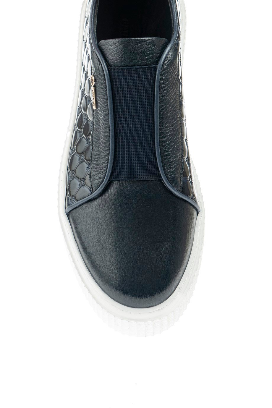 Özel Tasarım Floater Deri Sneakers ürünü YENİ SEZON kategorisinde sizleri bekliyor.