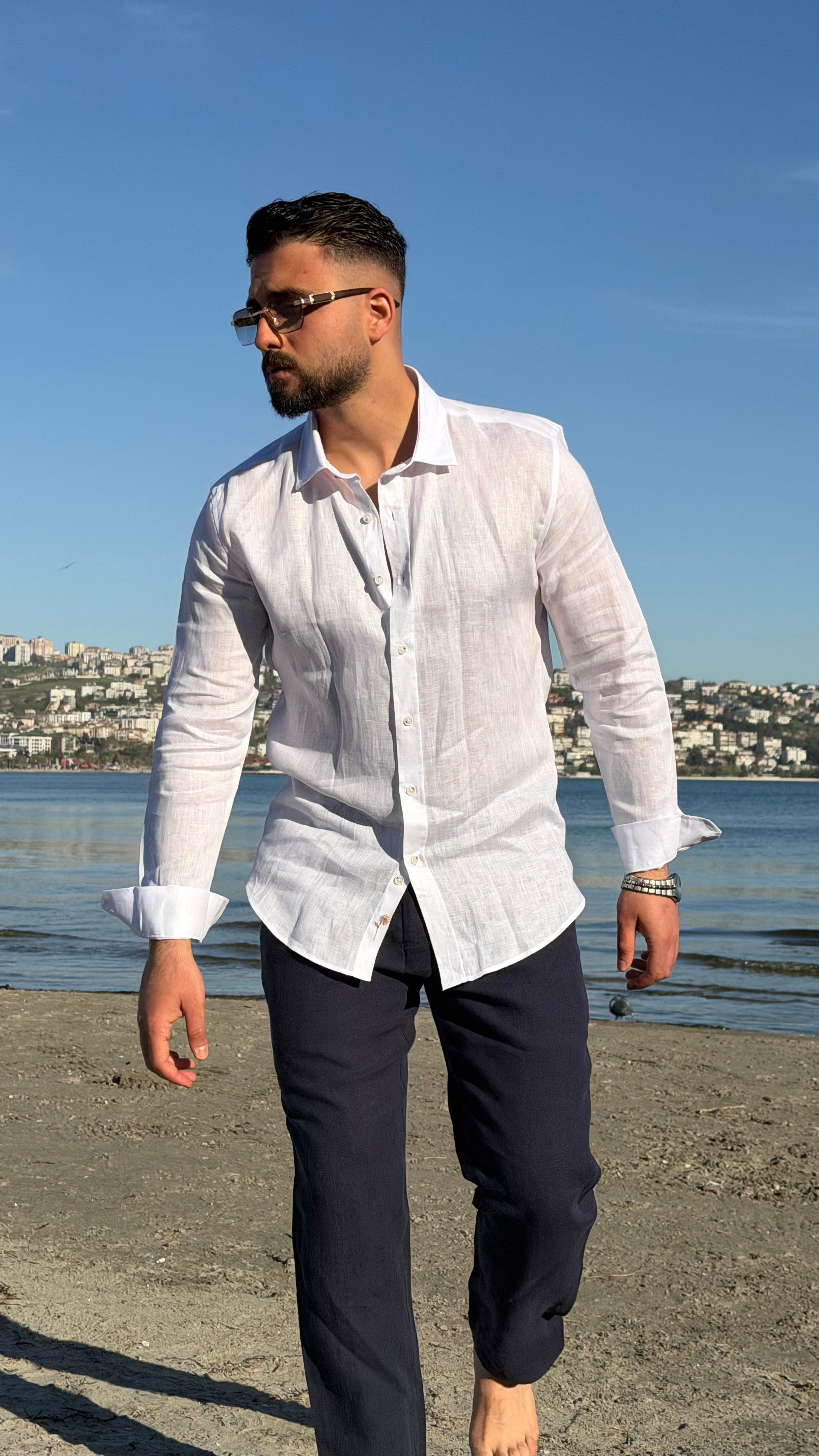Özel Tasarım Keten Gömlek ürünü GÖMLEK kategorisinde sizleri bekliyor.