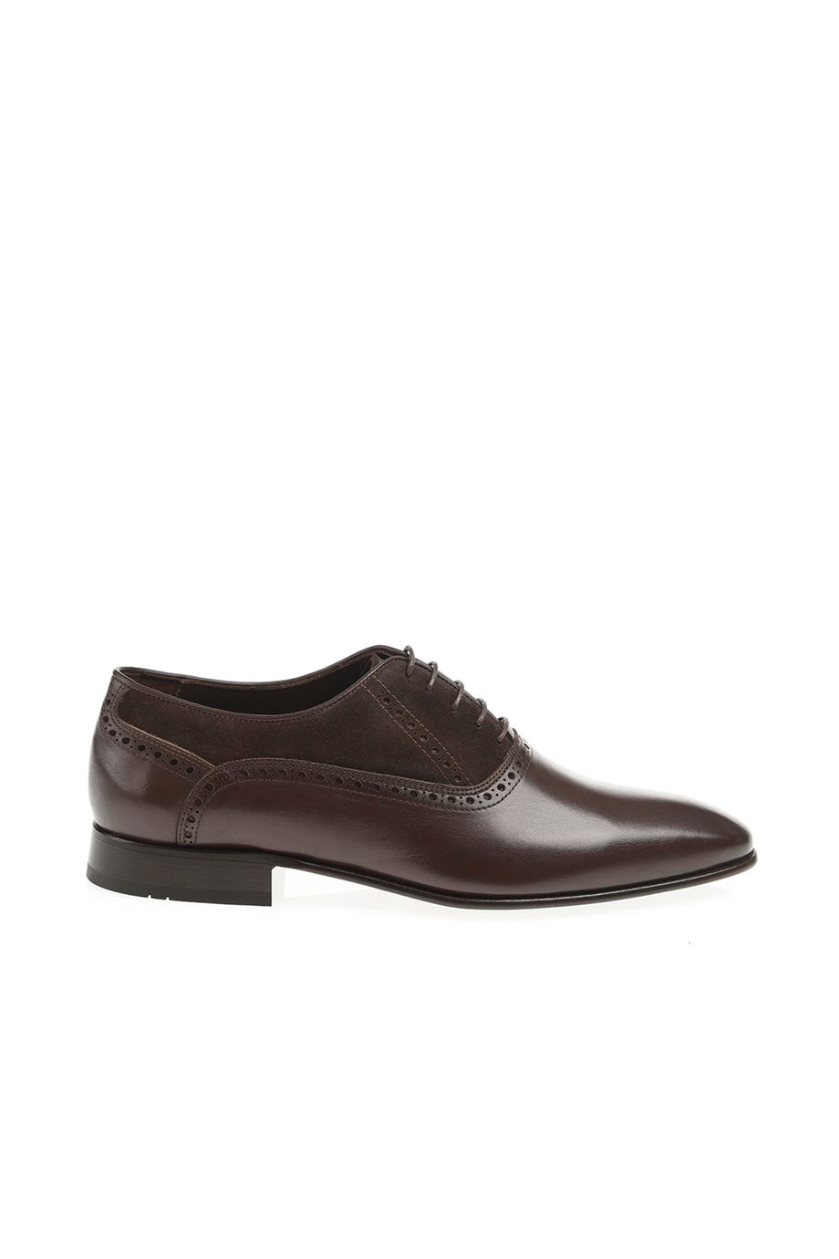 Special Design Leather Sole Classic Shoes ürünü NEW SEASON kategorisinde sizleri bekliyor.
