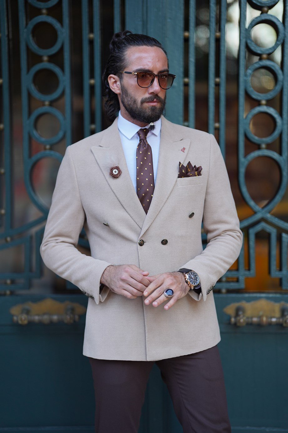 Special Design Double Breasted Jacket ürünü OUTERWEAR kategorisinde sizleri bekliyor.