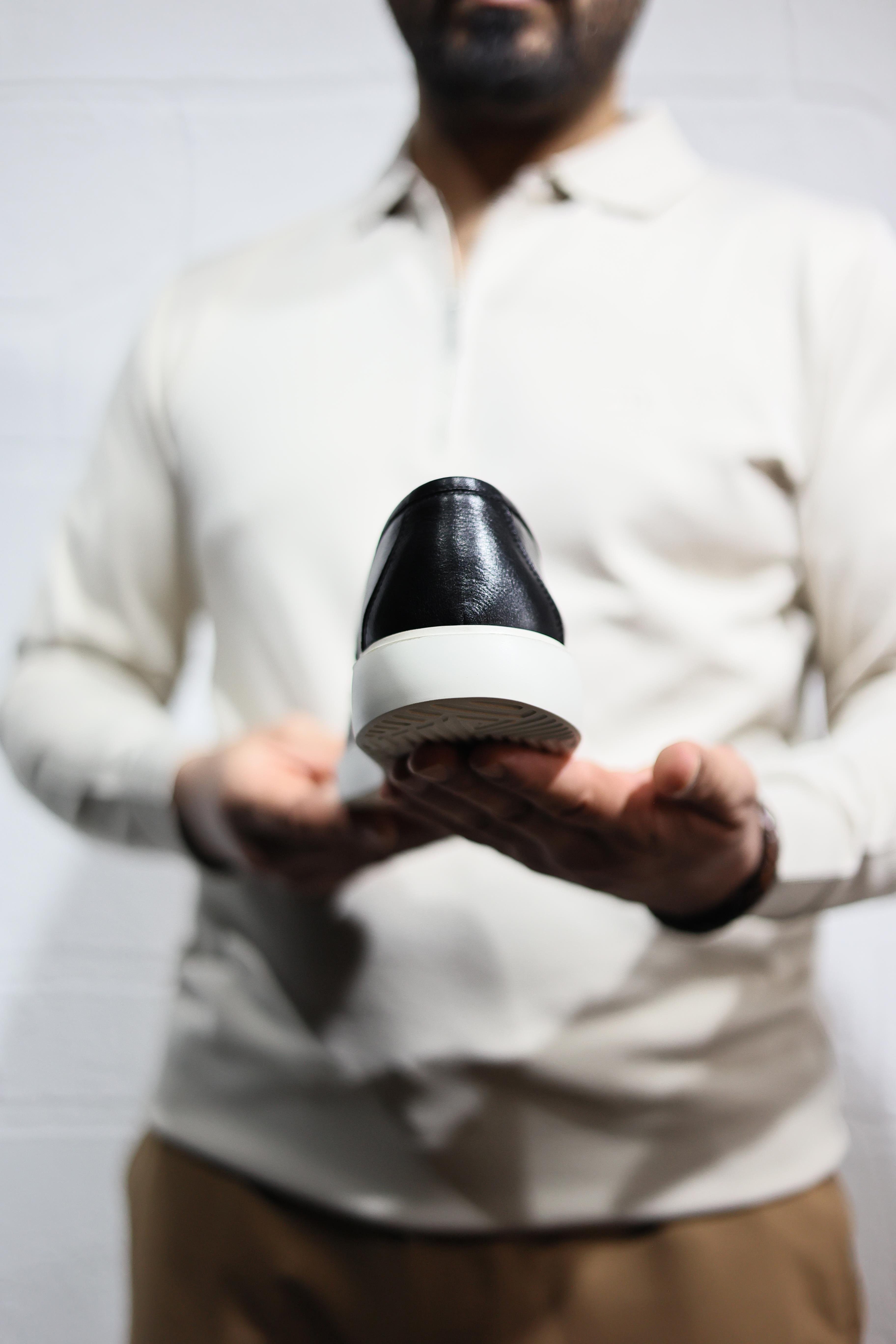 Özel Tasarım Loafer Ayakkabı ürünü YENİ SEZON kategorisinde sizleri bekliyor.