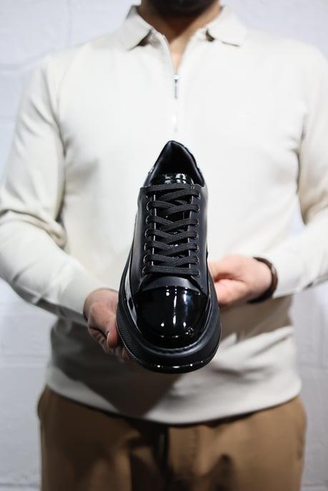 SPECIAL DESIGN Patent Leather SHOES ürünü NEW SEASON kategorisinde sizleri bekliyor.