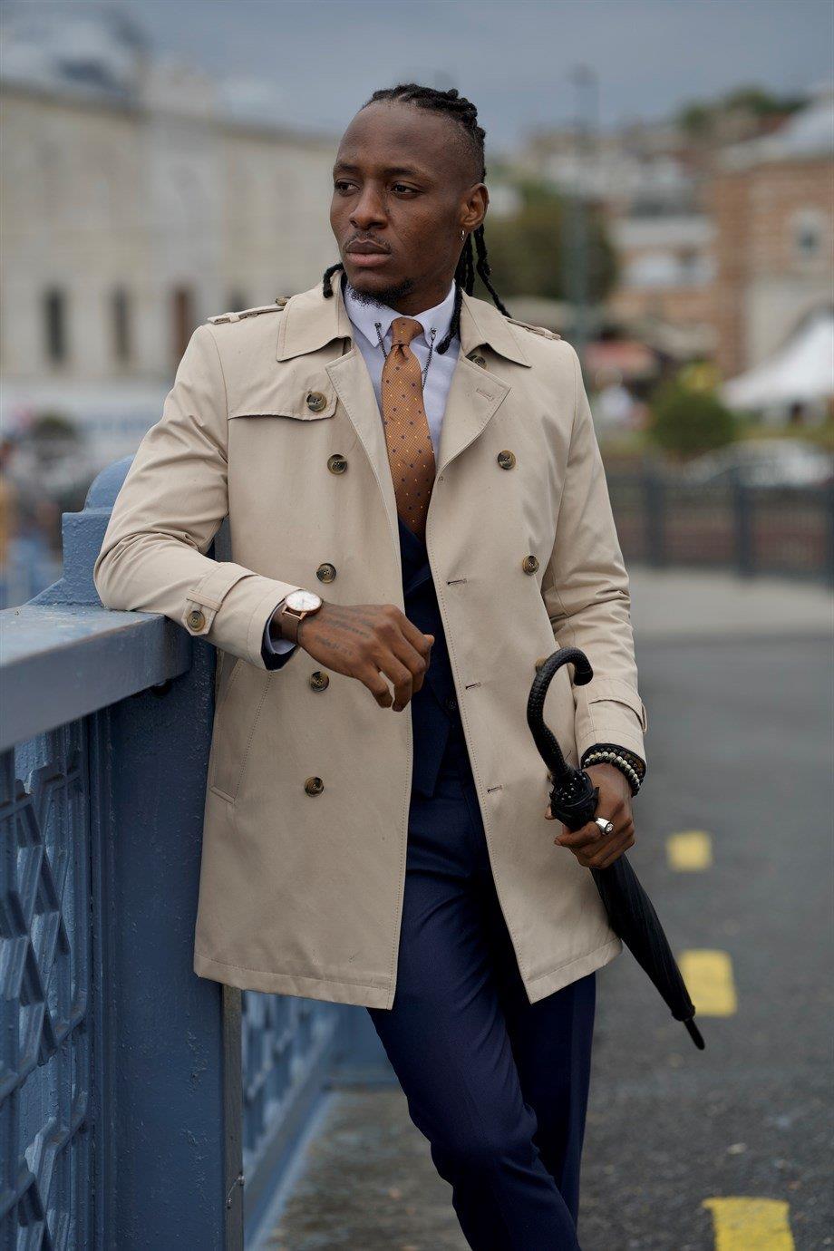 Özel Tasarım Slim Fit Geniş Yaka Trençkot ürünü DIŞ GİYİM kategorisinde sizleri bekliyor.