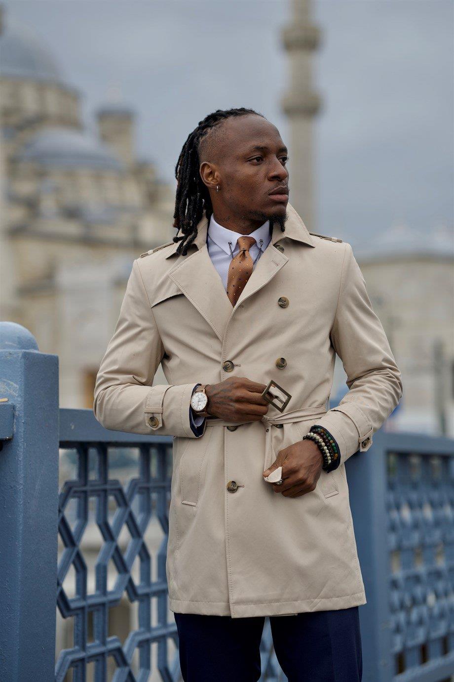 Özel Tasarım Slim Fit Geniş Yaka Trençkot ürünü DIŞ GİYİM kategorisinde sizleri bekliyor.