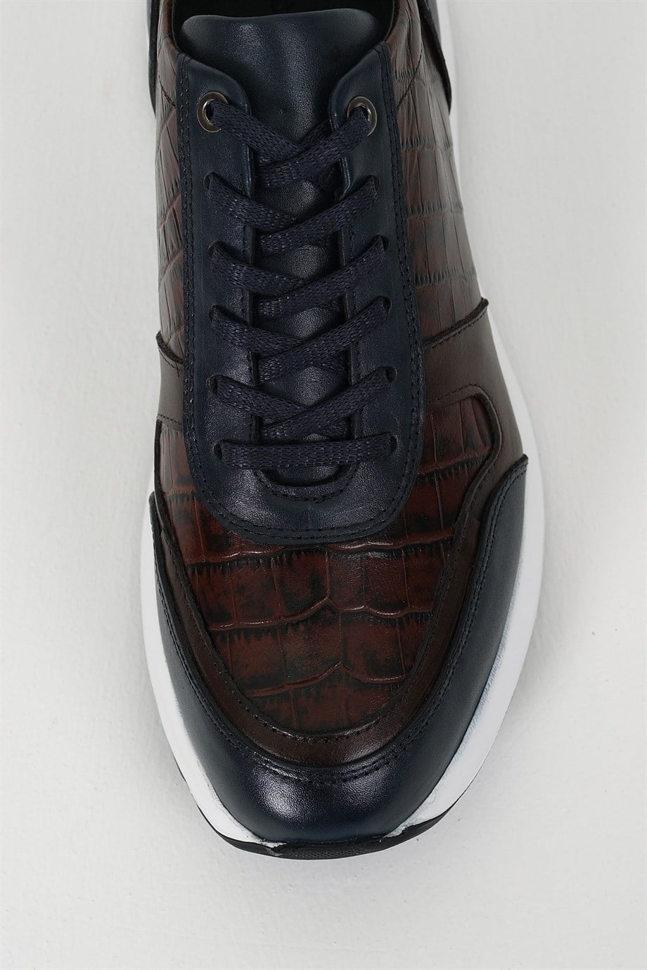 Special Design Sports Shoes ürünü SNEAKER kategorisinde sizleri bekliyor.