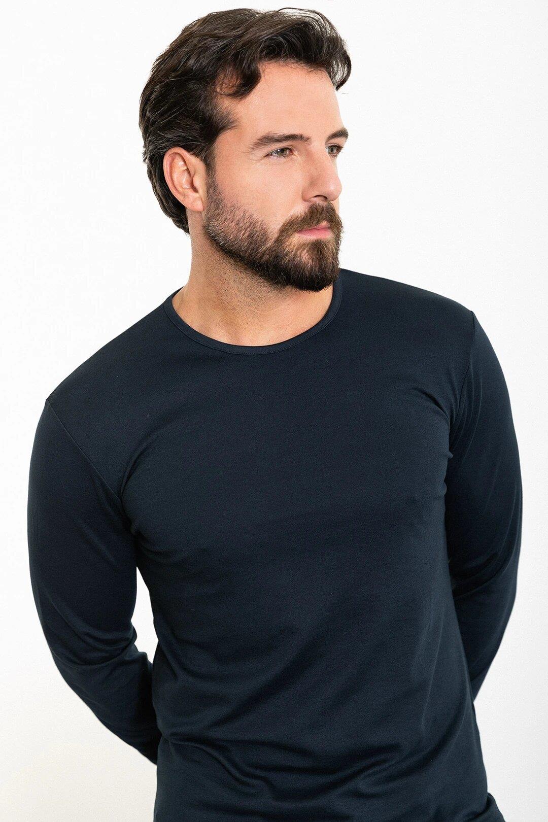 Slim Fit Bisiklet Yaka Basic Triko ürünü ÜST GİYİM kategorisinde sizleri bekliyor.