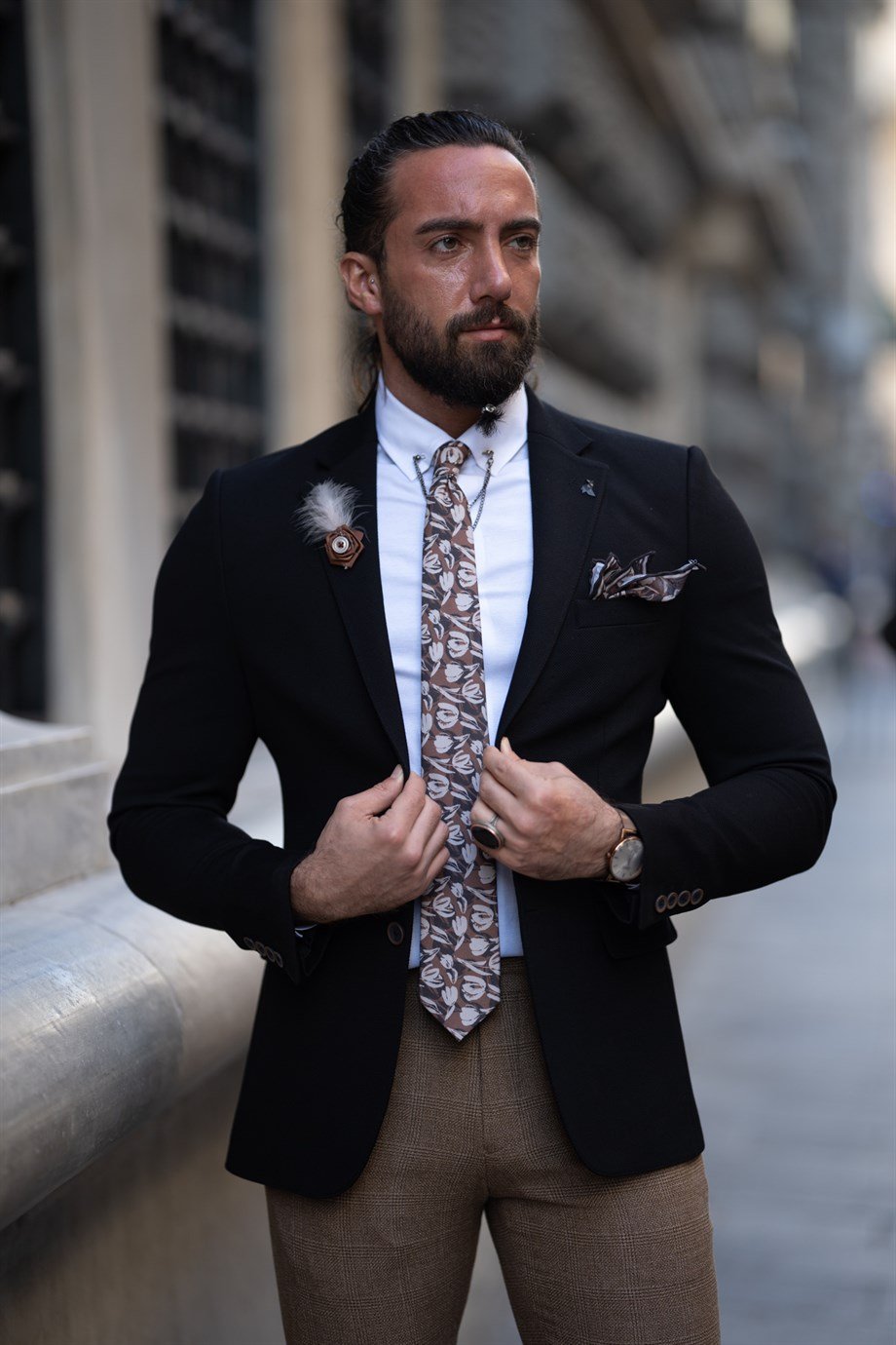 Slim Fit Jacket ürünü OUTERWEAR kategorisinde sizleri bekliyor.