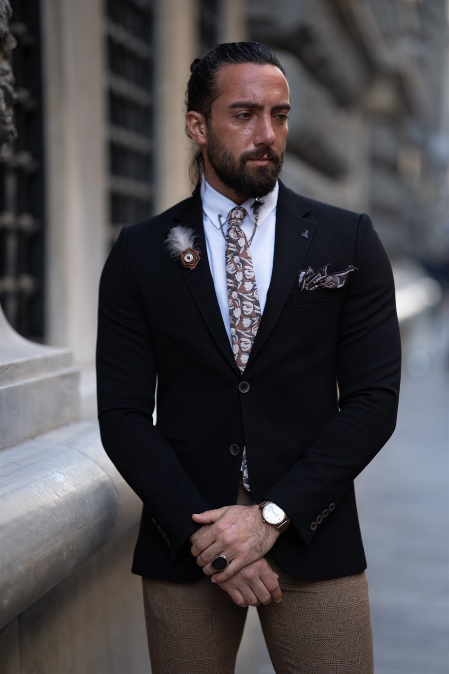 Slim Fit Jacket ürünü OUTERWEAR kategorisinde sizleri bekliyor.