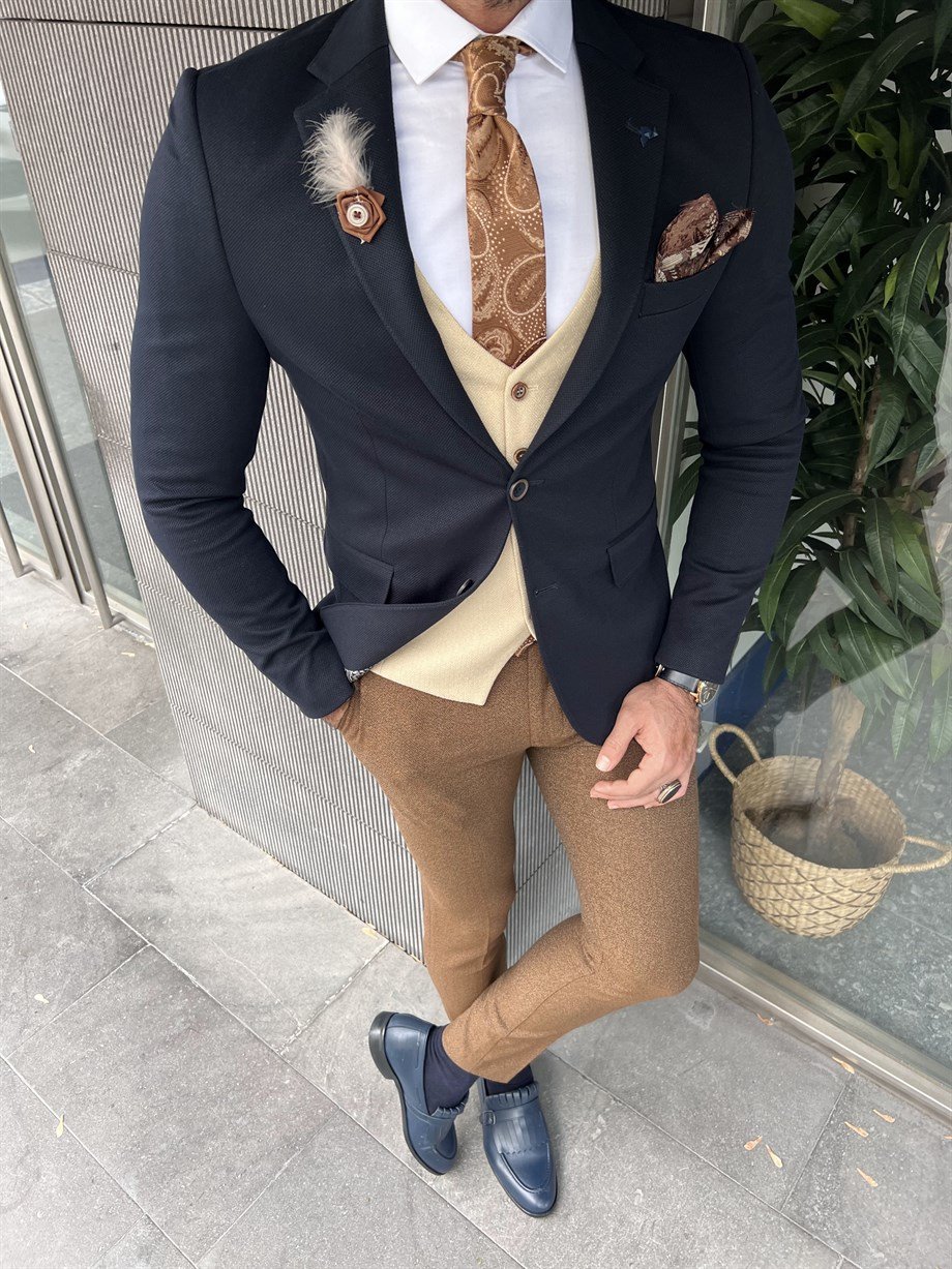 Slim Fit Jacket ürünü OUTERWEAR kategorisinde sizleri bekliyor.