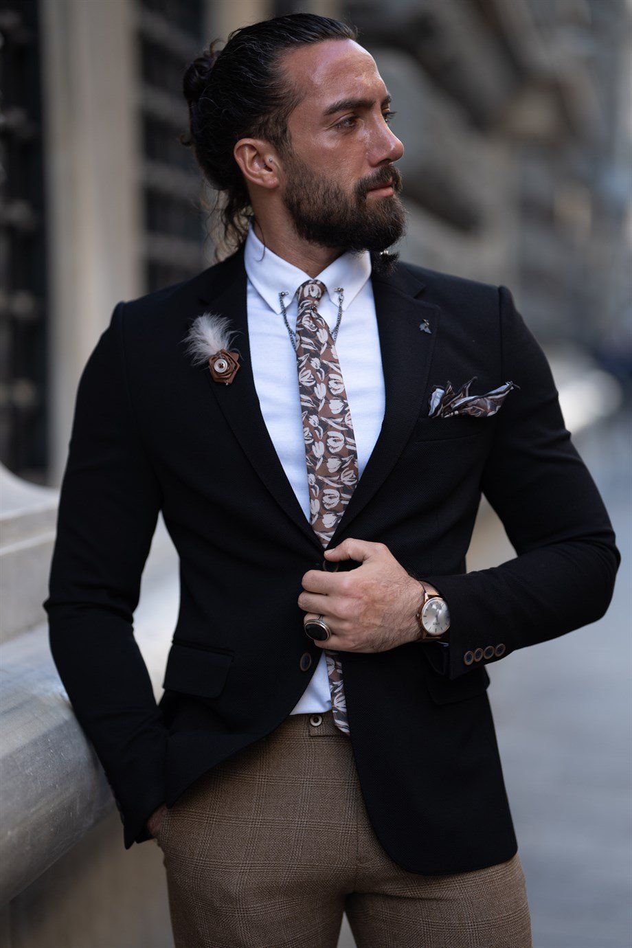 Slim Fit Jacket ürünü OUTERWEAR kategorisinde sizleri bekliyor.
