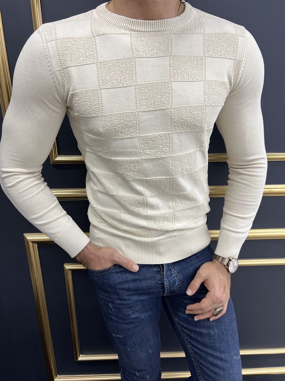 Slim Fit Desenli Triko ürünü ÜST GİYİM kategorisinde sizleri bekliyor.