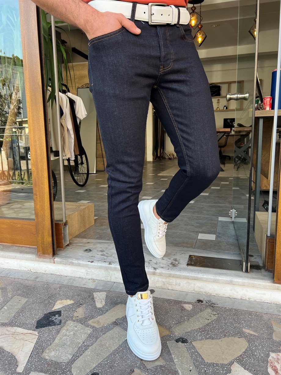 Slim Fit Dikişli Kot Pantolon ürünü PANTS kategorisinde sizleri bekliyor.