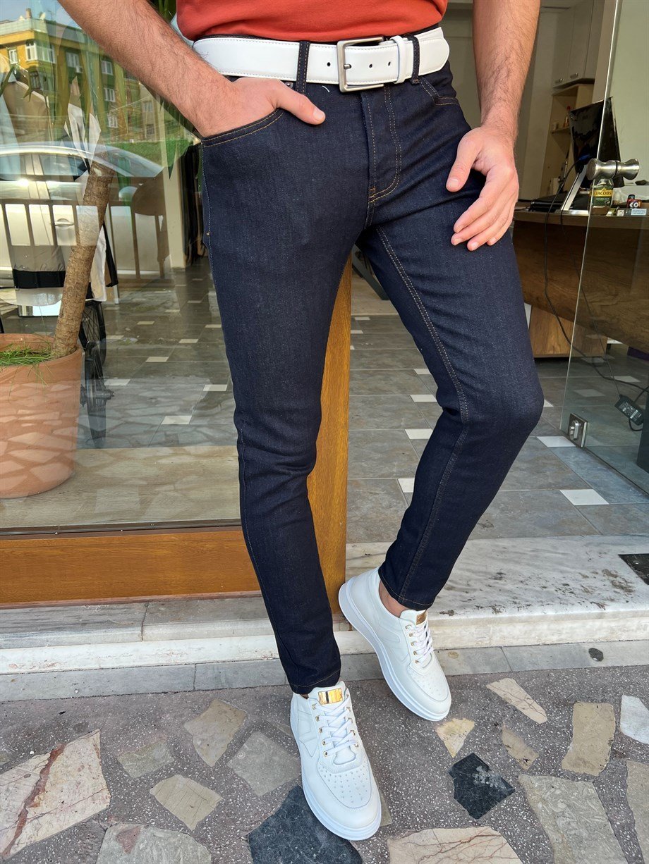 Slim Fit Dikişli Kot Pantolon ürünü PANTS kategorisinde sizleri bekliyor.