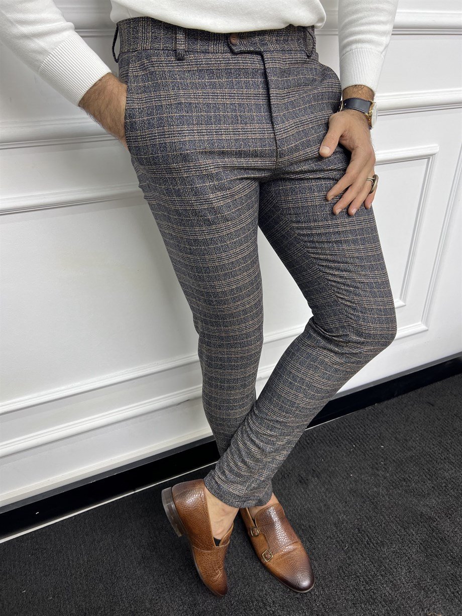 Slim Fit Plaid Pattern Fabric Trousers ürünü JEANS CLOTHING kategorisinde sizleri bekliyor.