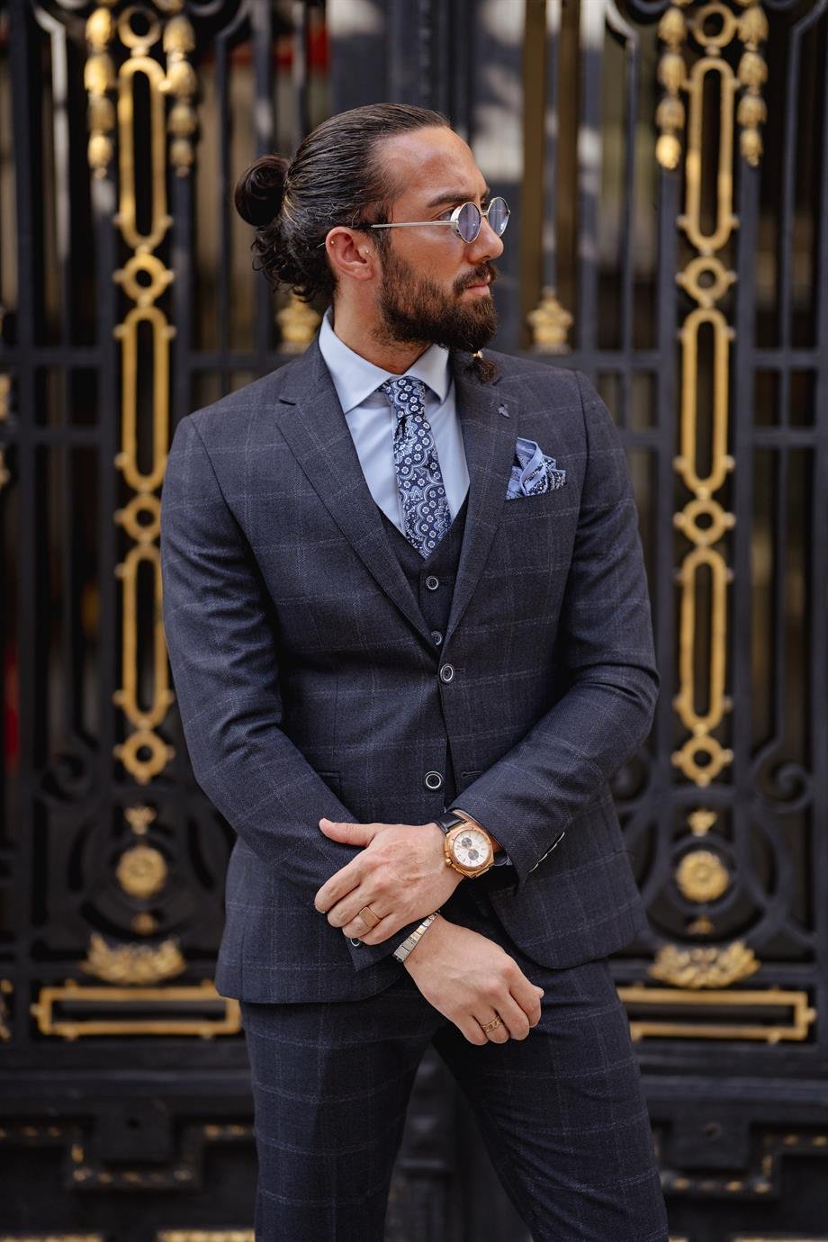 Slim Fit Ekose Detaylı Takım Elbise ürünü TAKIM ELBİSE kategorisinde sizleri bekliyor.