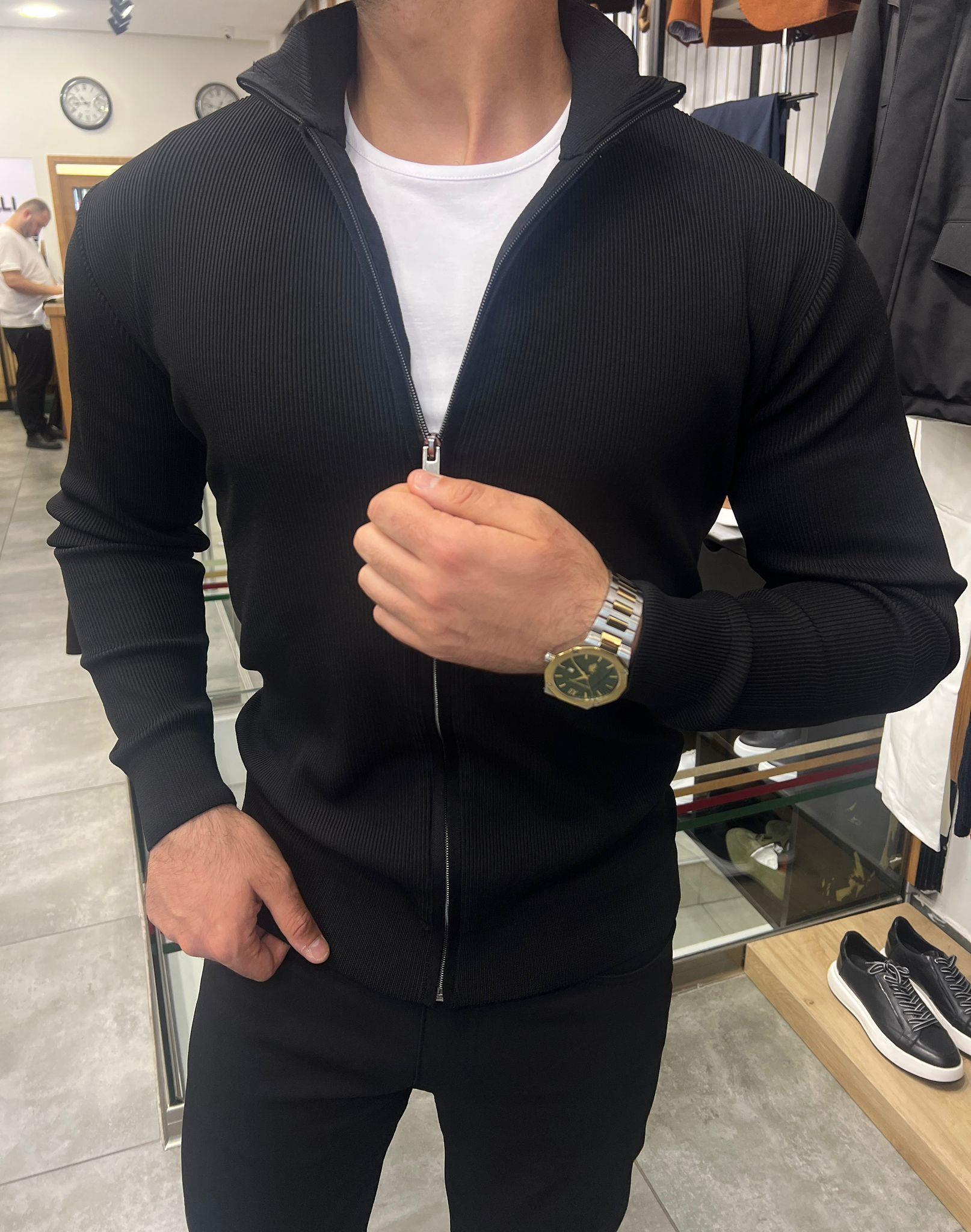 Slim Fit Fermuarlı Hırka ürünü AKSESUAR kategorisinde sizleri bekliyor.