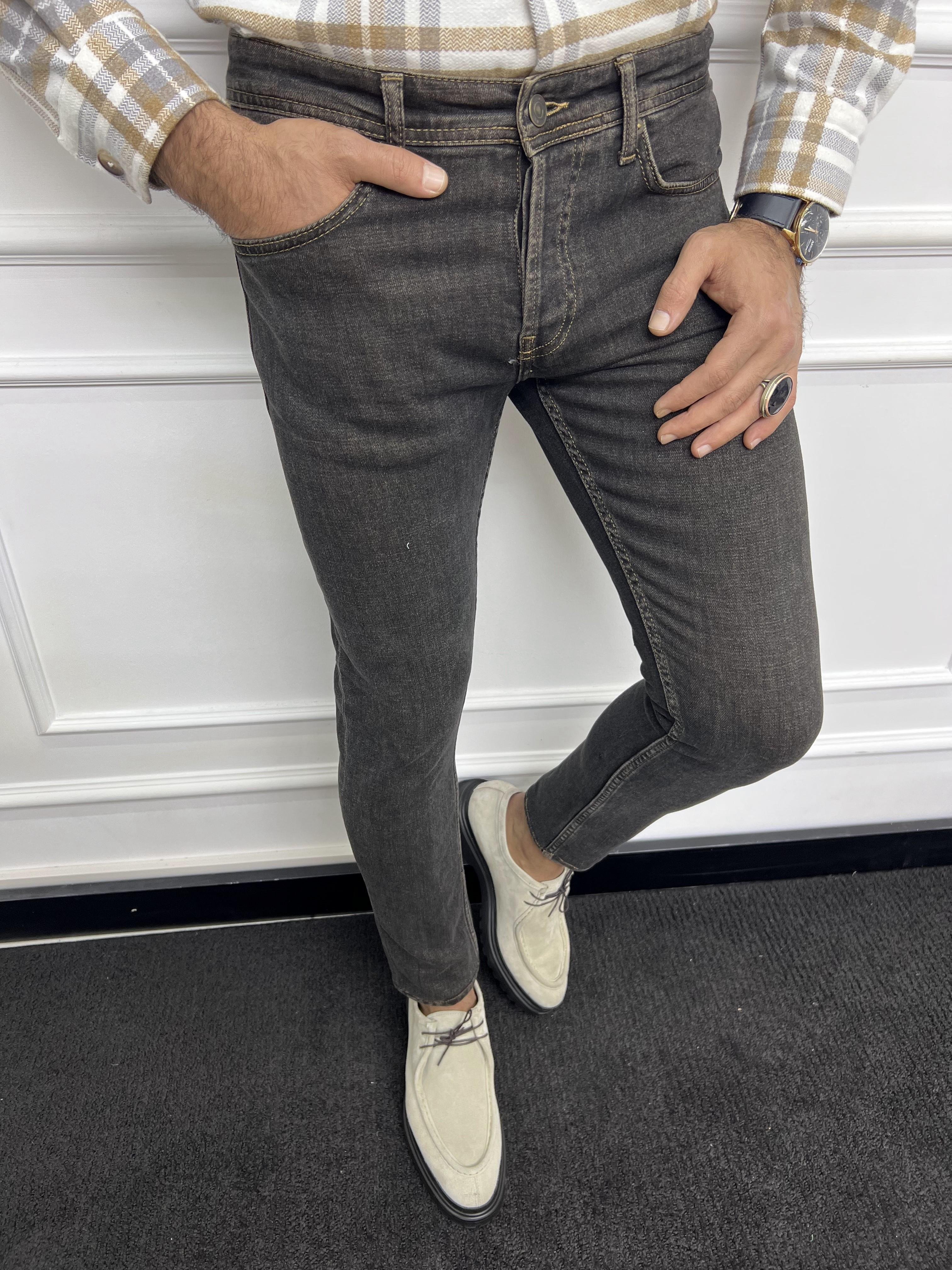 Slim Fit Jeans ürünü JEANS CLOTHING kategorisinde sizleri bekliyor.
