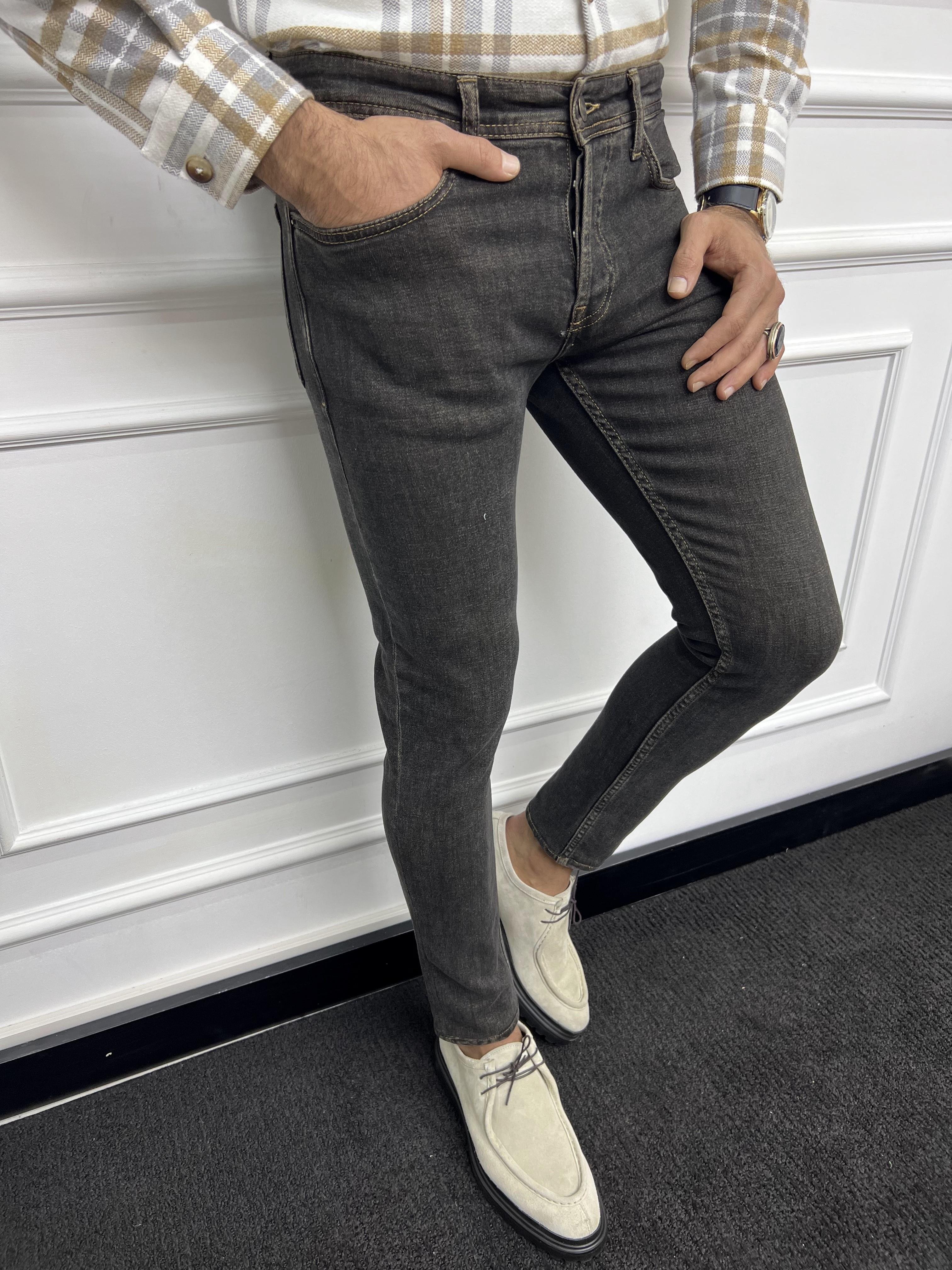 Slim Fit Jeans ürünü JEANS CLOTHING kategorisinde sizleri bekliyor.