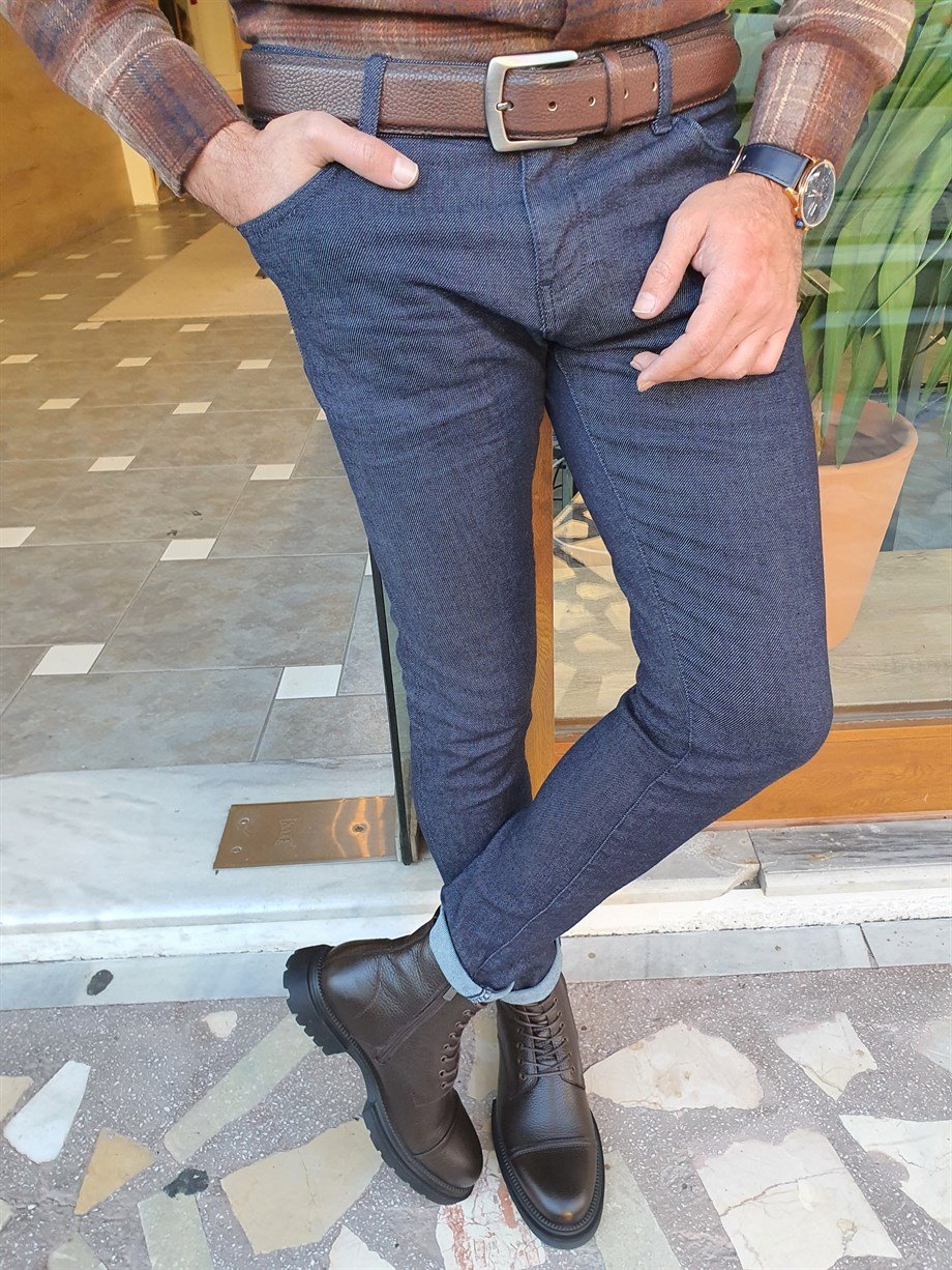 Slim Fit Lycra Jeans ürünü JEANS CLOTHING kategorisinde sizleri bekliyor.