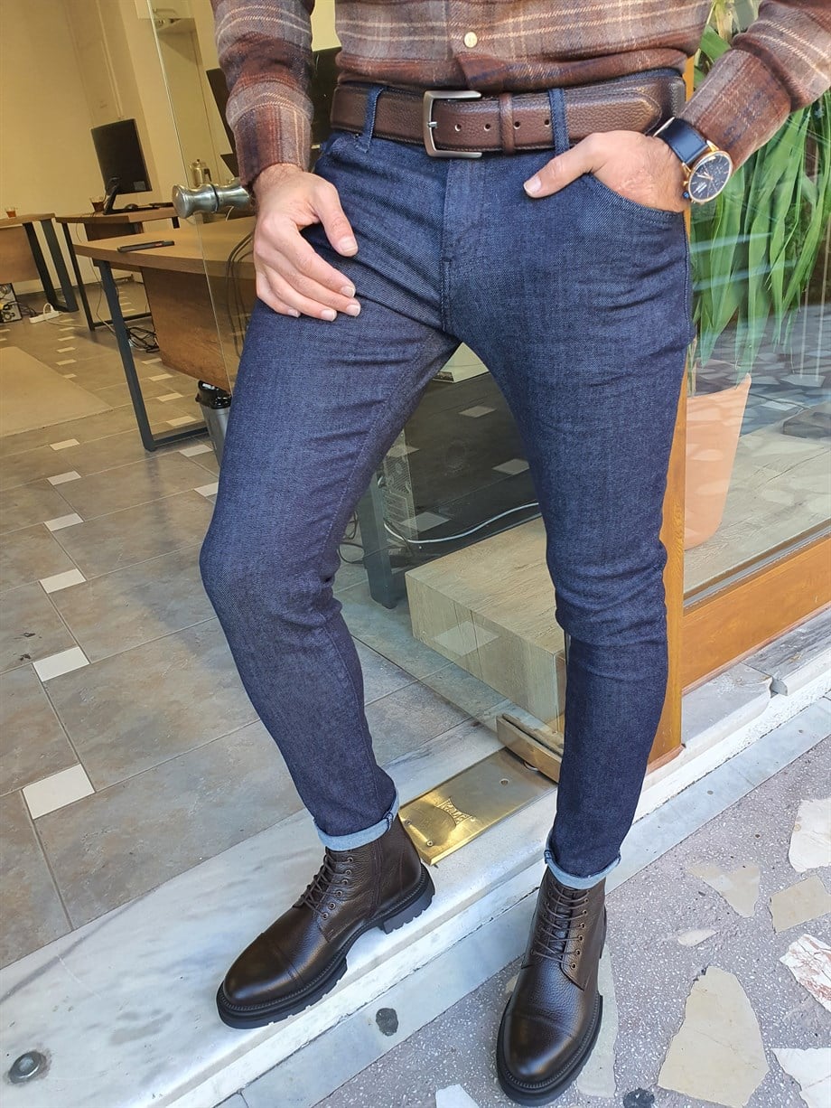 Slim Fit Lycra Jeans ürünü JEANS CLOTHING kategorisinde sizleri bekliyor.