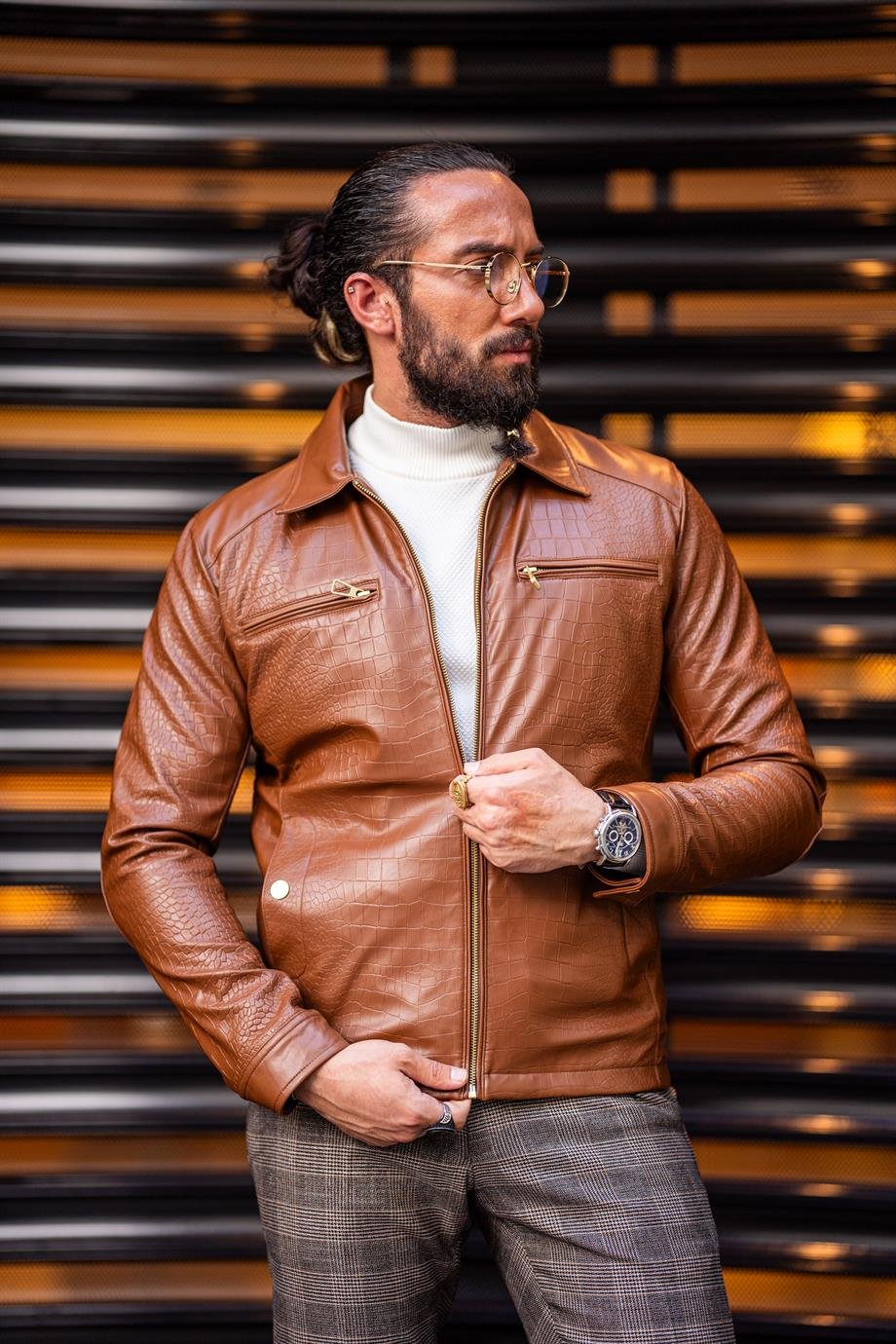 Slim Fit Special Design Leather Jacket ürünü OUTERWEAR kategorisinde sizleri bekliyor.