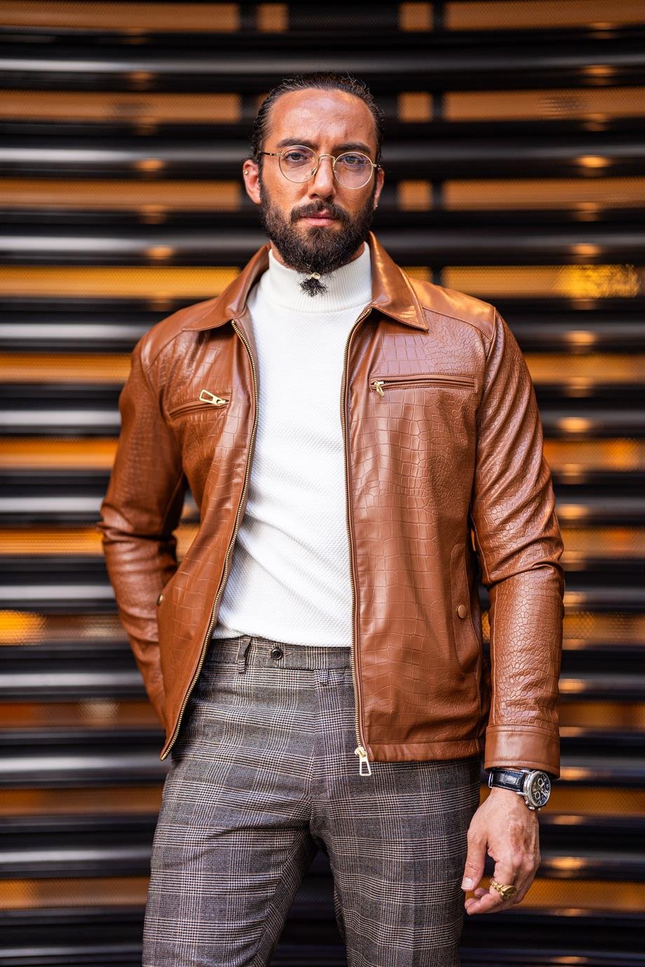 Slim Fit Special Design Leather Jacket ürünü OUTERWEAR kategorisinde sizleri bekliyor.