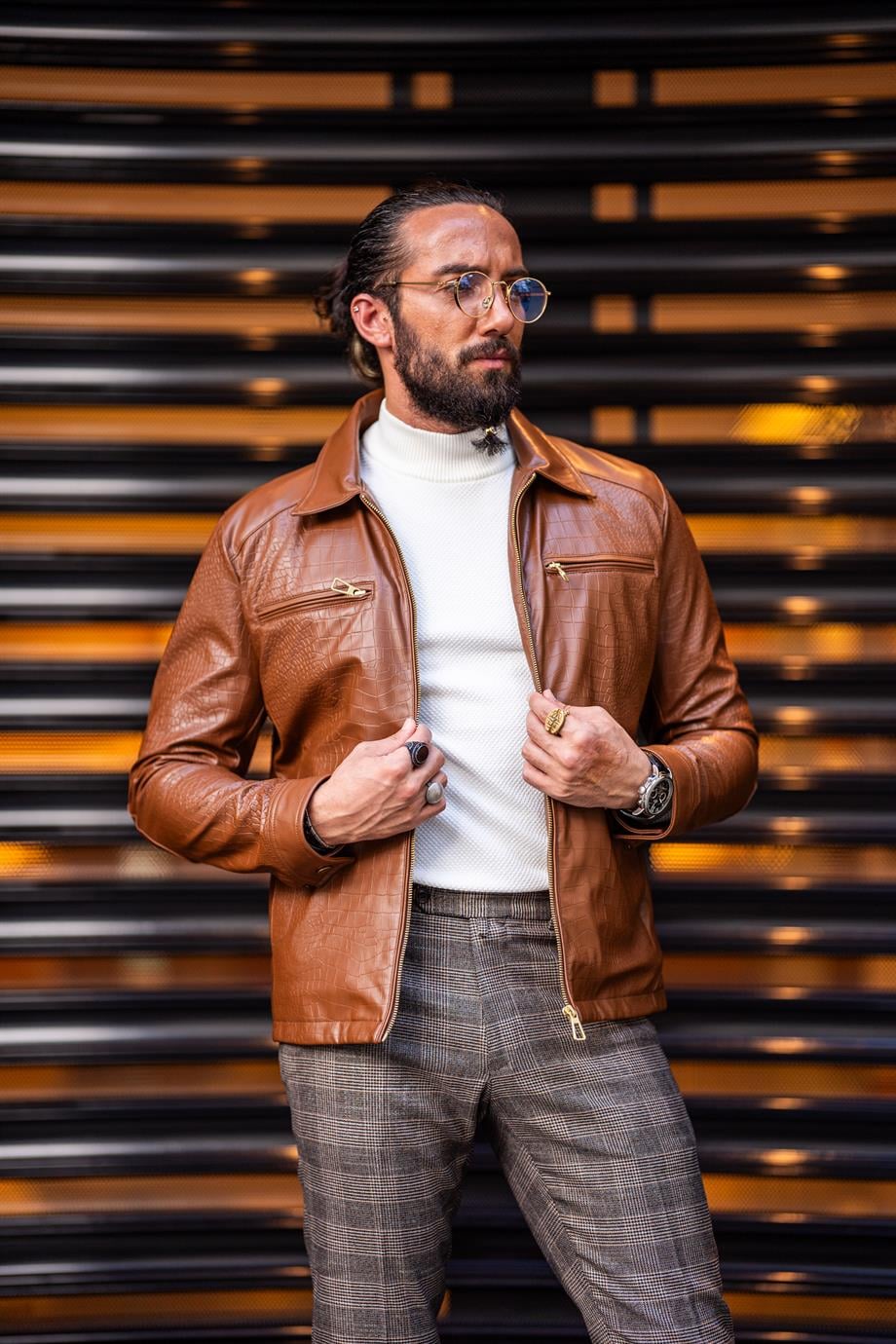 Slim Fit Special Design Leather Jacket ürünü OUTERWEAR kategorisinde sizleri bekliyor.