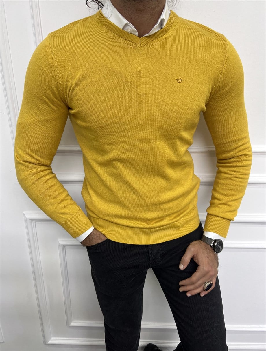 Slim Fit V Neck Knitwear ürünü TOP CLOTHING kategorisinde sizleri bekliyor.