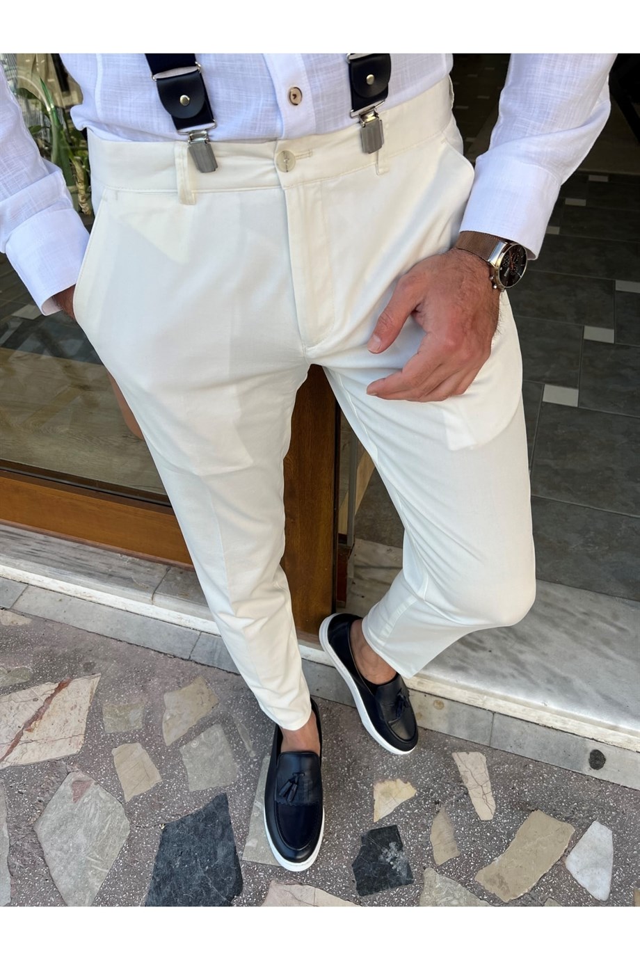 Slim Fit Yan Cepli Keten Pantolon ürünü JEANS CLOTHING kategorisinde sizleri bekliyor.