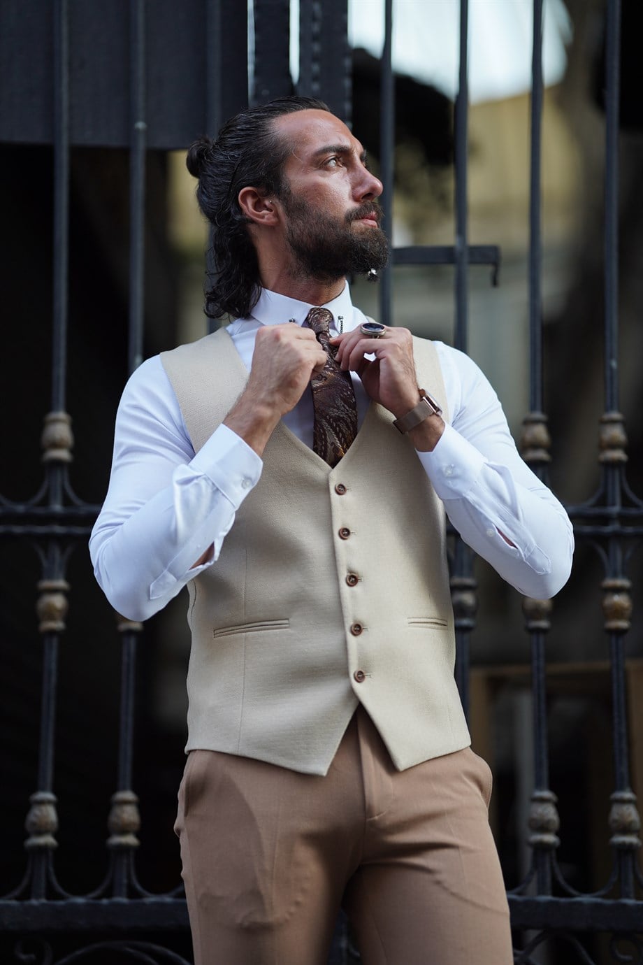 Süper Slim Fit Yelek ürünü DIŞ GİYİM kategorisinde sizleri bekliyor.
