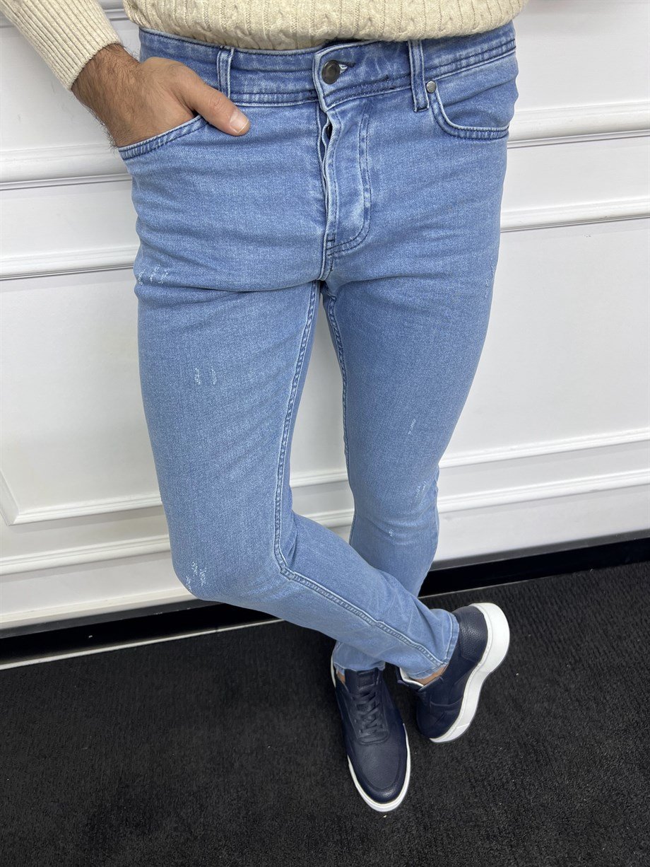 Grinding Detail Slim Fit Jeans ürünü JEANS CLOTHING kategorisinde sizleri bekliyor.
