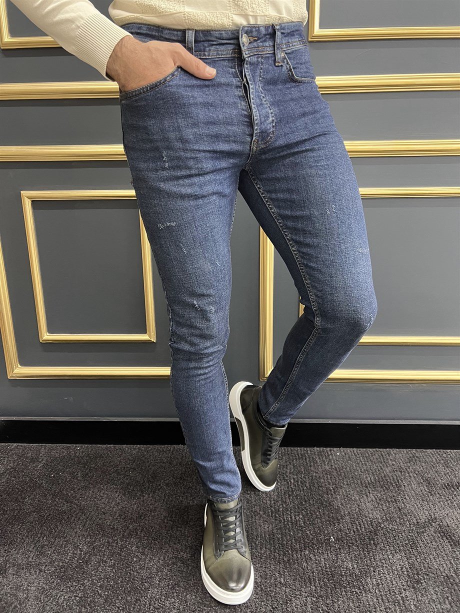 Grinding Detail Slim Fit Jeans ürünü JEANS CLOTHING kategorisinde sizleri bekliyor.