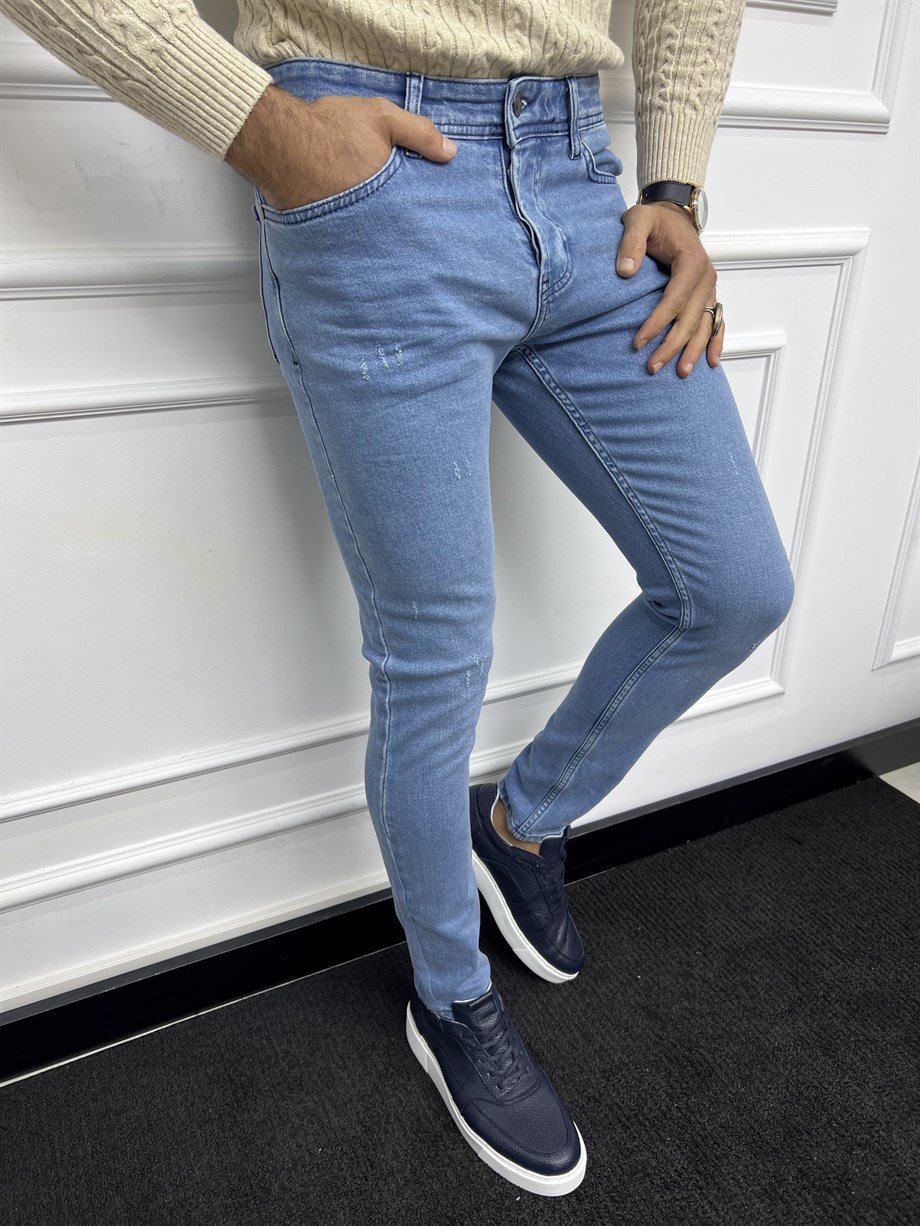 Grinding Detail Slim Fit Jeans ürünü JEANS CLOTHING kategorisinde sizleri bekliyor.