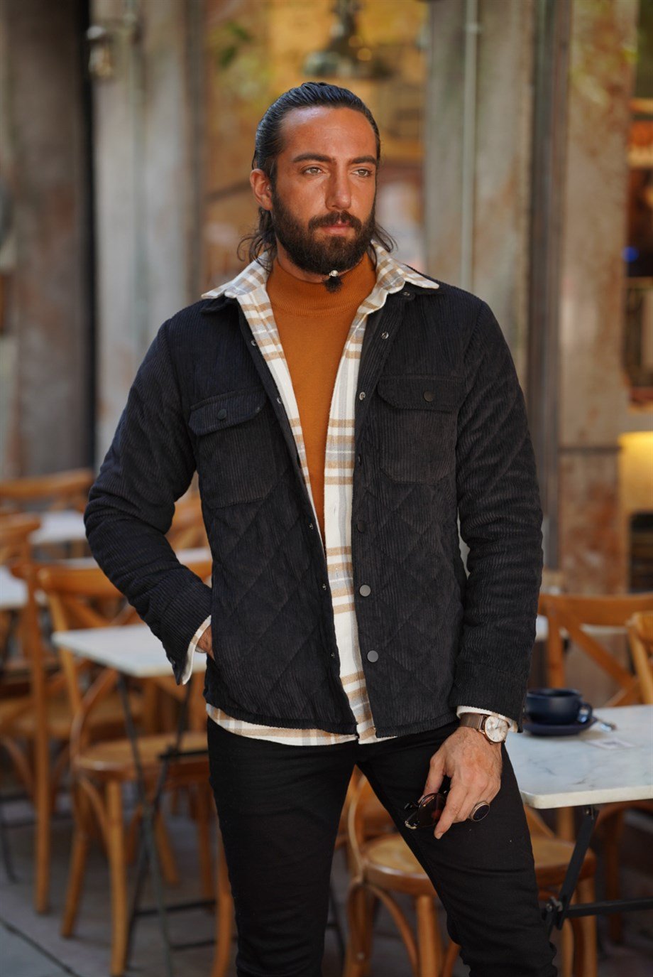 Torba Cep Kadife Mont ürünü OUTERWEAR kategorisinde sizleri bekliyor.