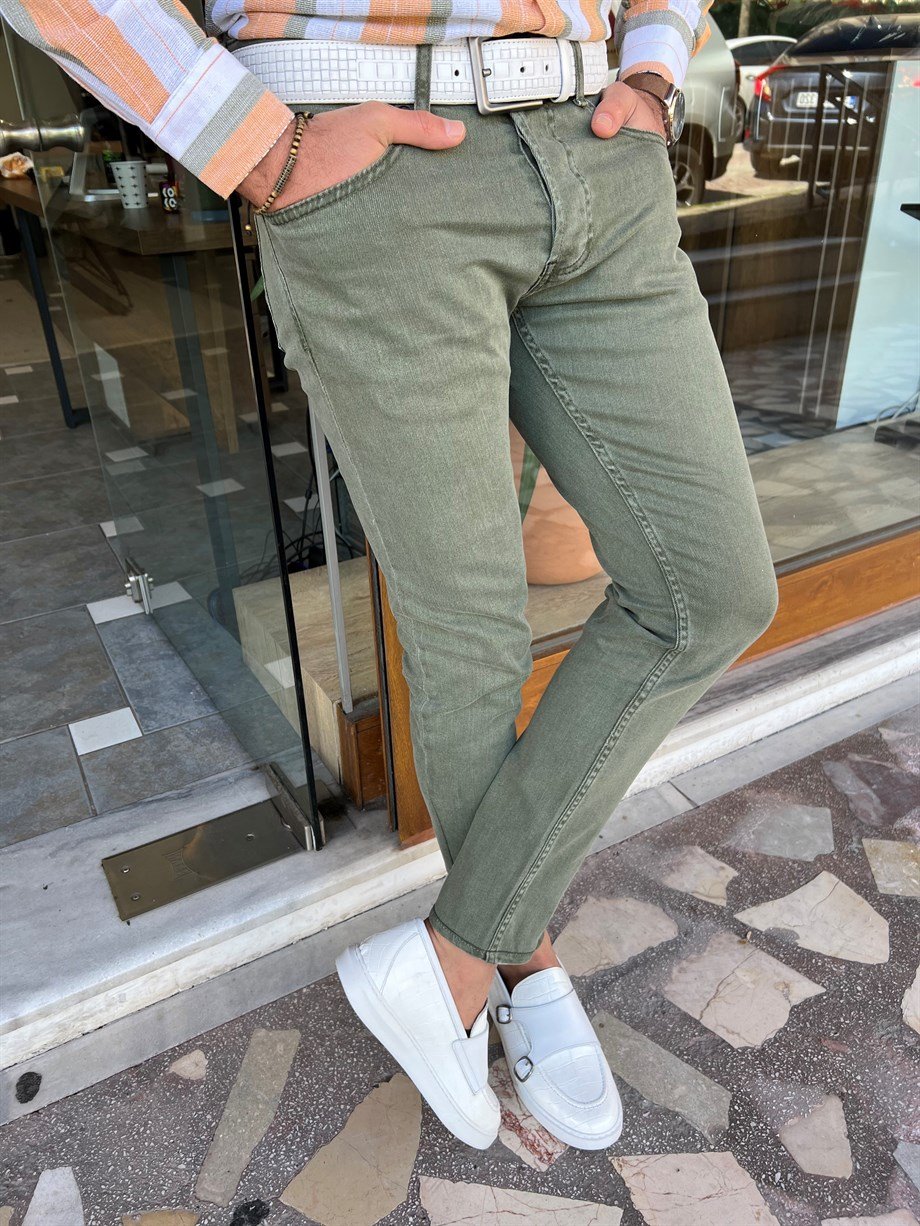 Yan Cepli Slim Fit Kot Pantolon ürünü JEANS CLOTHING kategorisinde sizleri bekliyor.