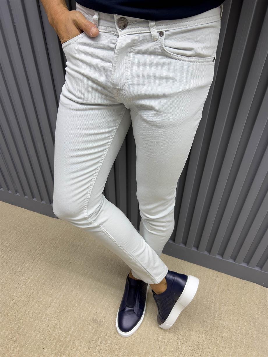 Side Pocket Slim Fit Jeans ürünü JEANS CLOTHING kategorisinde sizleri bekliyor.