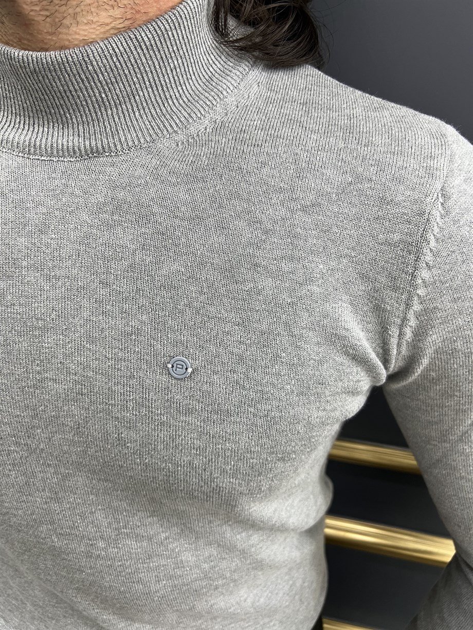 Yarım Balıkçı Slim Fit Triko ürünü ÜST GİYİM kategorisinde sizleri bekliyor.