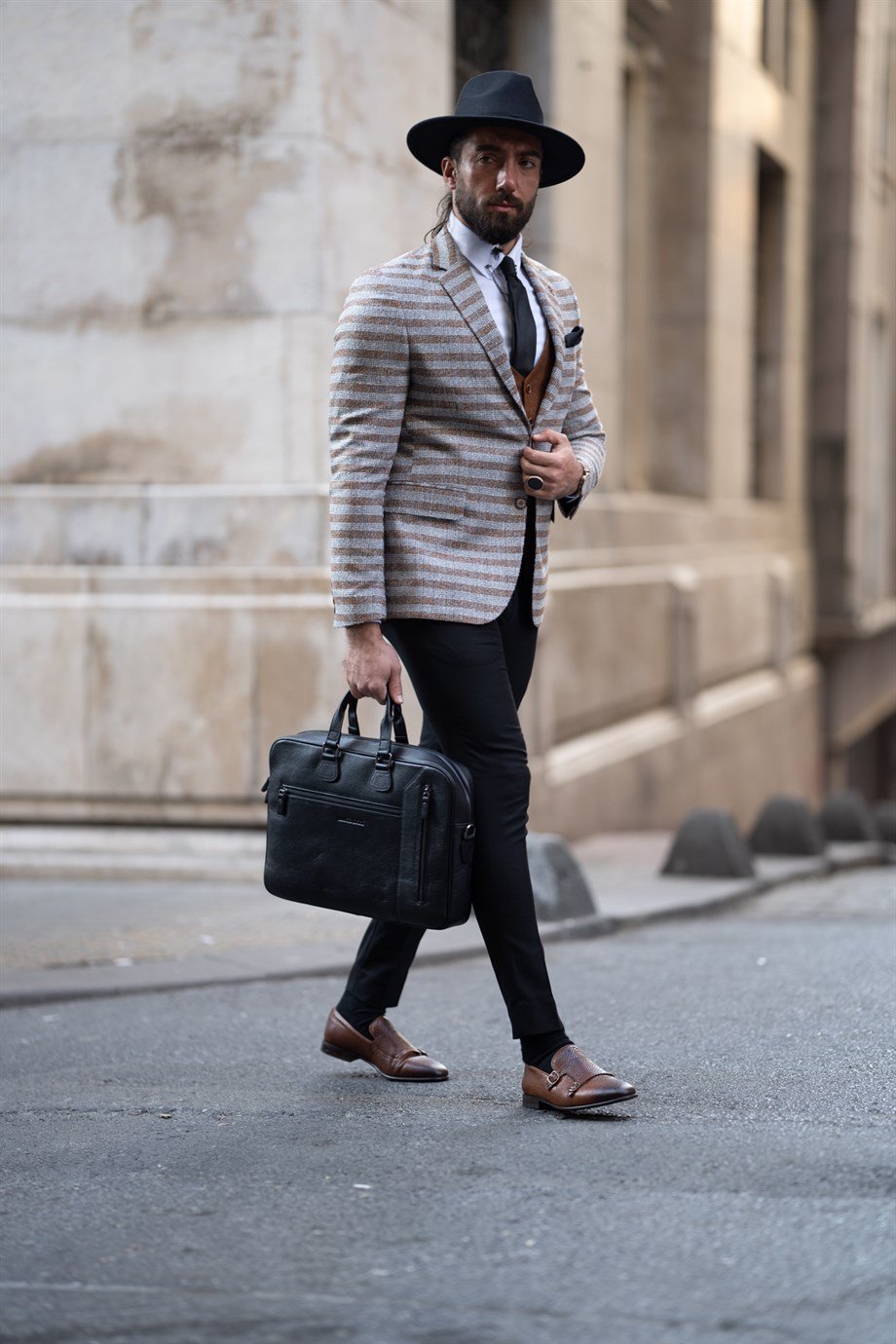 Plaid Patterned Slim Fit Jacket With Vest ürünü OUTERWEAR kategorisinde sizleri bekliyor.