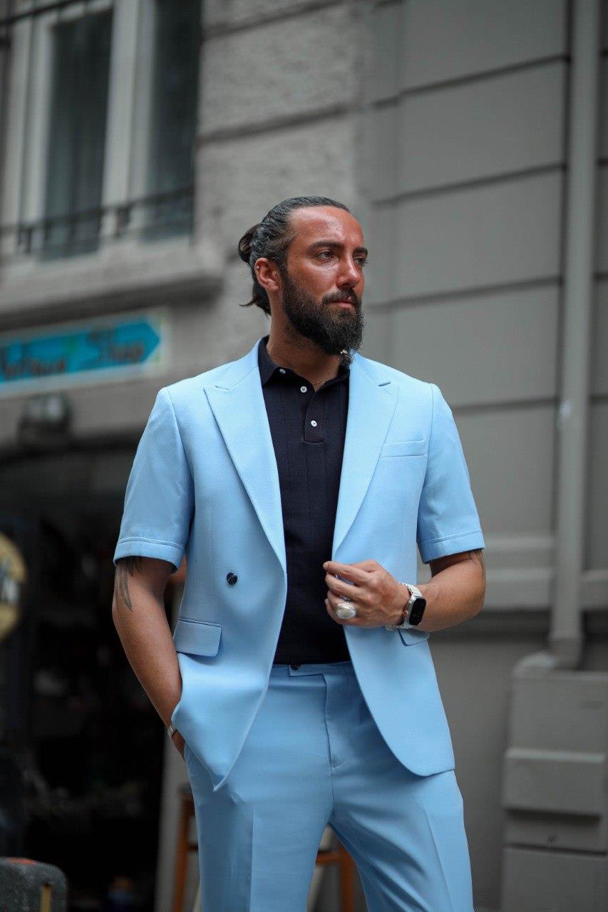 New Collection Special Design Short Sleeve Suit ürünü SUIT kategorisinde sizleri bekliyor.