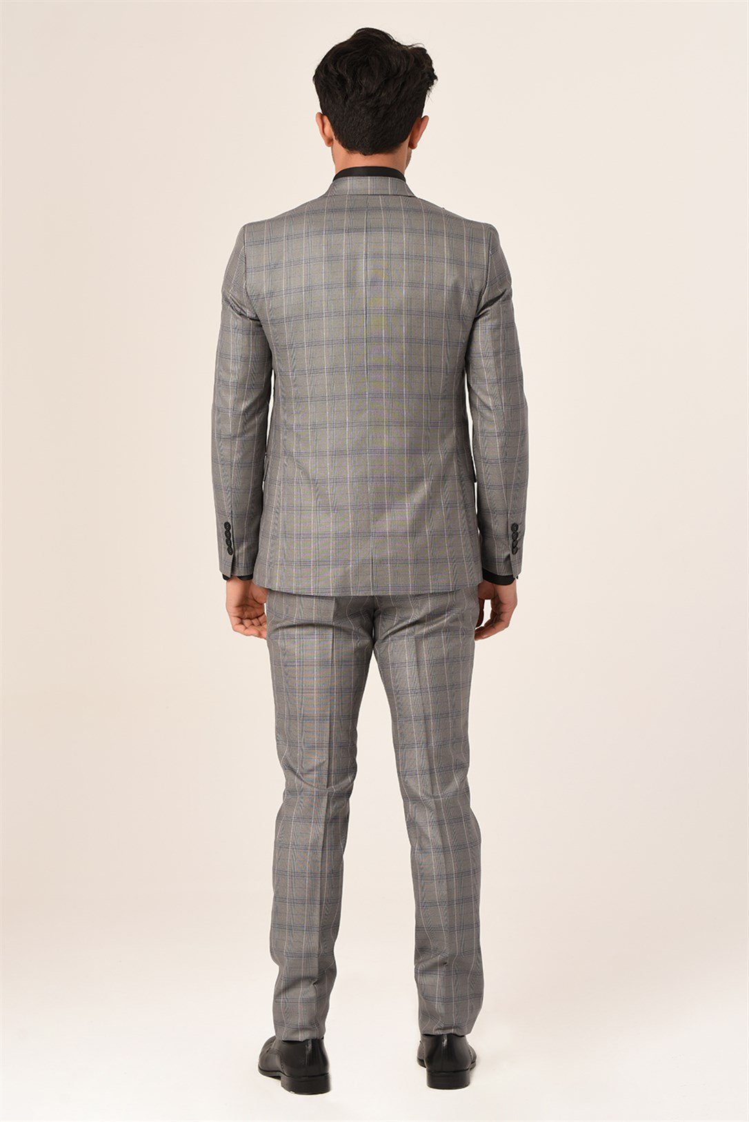 Gri Ekose Yelekli Sivri Yaka  Kombin Takım Elbise Slim Fit | AgustiniTAKIM ELBİSEAGUSTİNİYtk1310AGUSTİNİGri Ekose Yelekli Sivri Yaka  Kombin Takım Elbise Slim Fit | Agustini