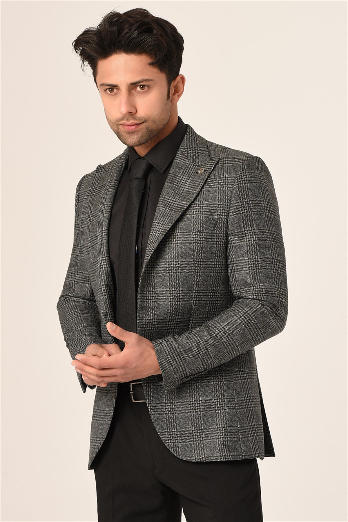Koyu Gri Ekose,Blazer Tek Ceket Sivri Yaka Slim Fit | AgustiniCEKETAGUSTİNİCk1053AGUSTİNİKoyu Gri Ekose,Blazer Tek Ceket Modelleri ve Fiyatları | Agustini